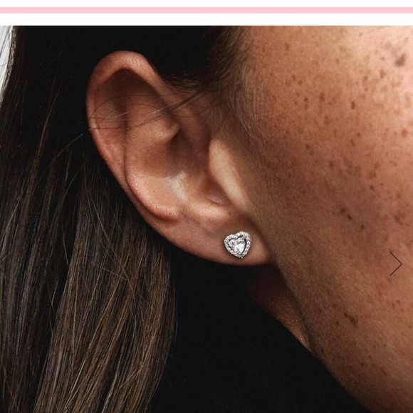 Pandora Elevated Heart Stud Earrings stearling silver small minimal simple - Picture 5 of 9